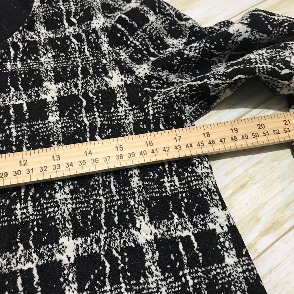 Calvin Klein NWT Black White Plaid Blouse Top Fluted Bell Sleeves Size Small - Picture 4 of 5